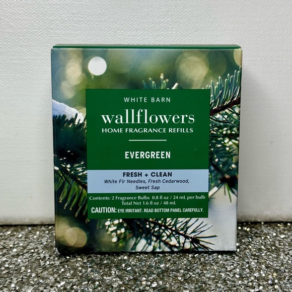 Bath and Body Works Wallflowers Refill Evergreen Winter Holiday Refills NWT - Picture 2 of 3